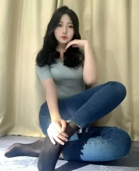 裤里丝随便撕技术好骚妹妹