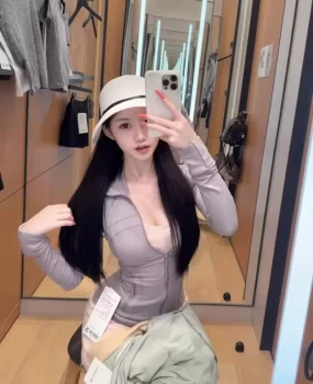 东莞年轻大雷骚小妹全套