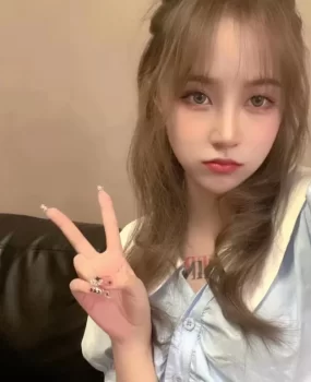 在校168艺术舞蹈生小夕