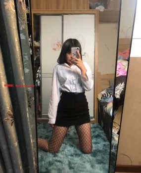 武汉别墅里的御姐 气质真的不一般