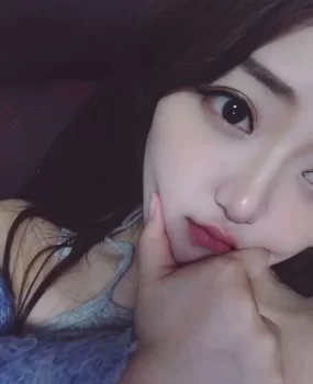 兼职学生妹 刚刚下水