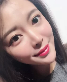 出差武汉  酒店上门的妹妹 乖巧听话 水多